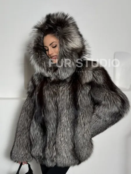 Полушубок из чернобурки с капюшоном цельные пластины - фото 9