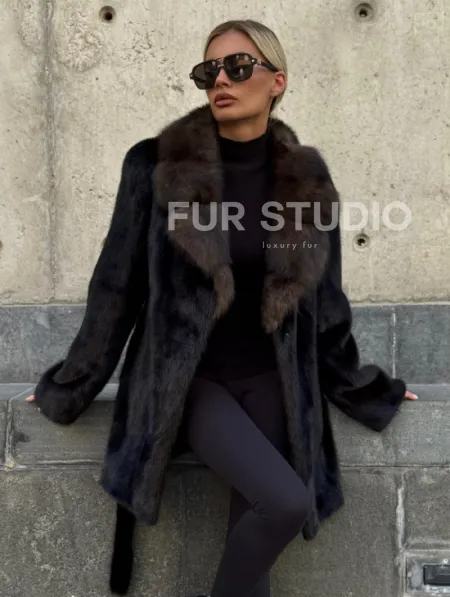Норковая шуба махагон с куницей - фото 5