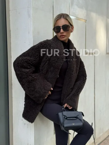 Двусторонняя коричневая дубленка из овчины - фото 8