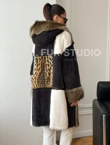 Комбинированная норковая шуба с капюшоном - фото 9