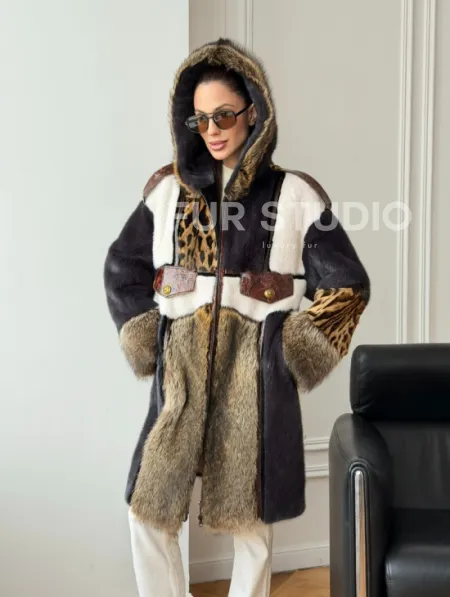 Комбинированная норковая шуба с капюшоном - фото 12