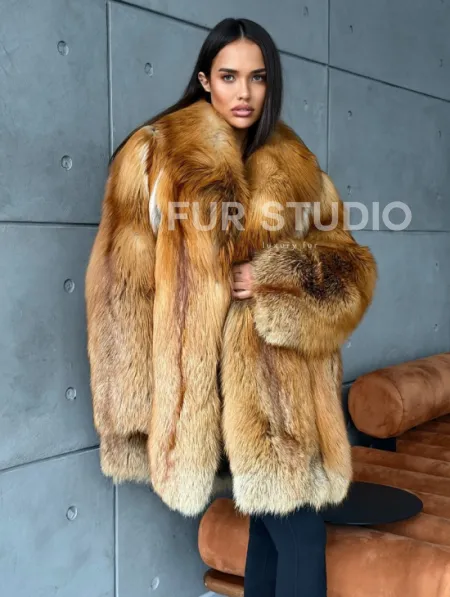 Шуба из натурального меха лисы - фото 8