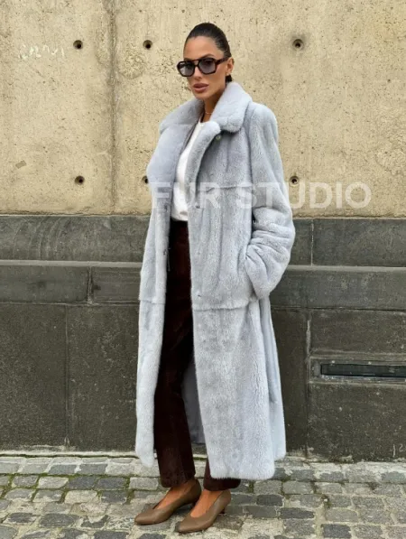 Голубая шуба из плюшевой норки “Velvet” - фото 8