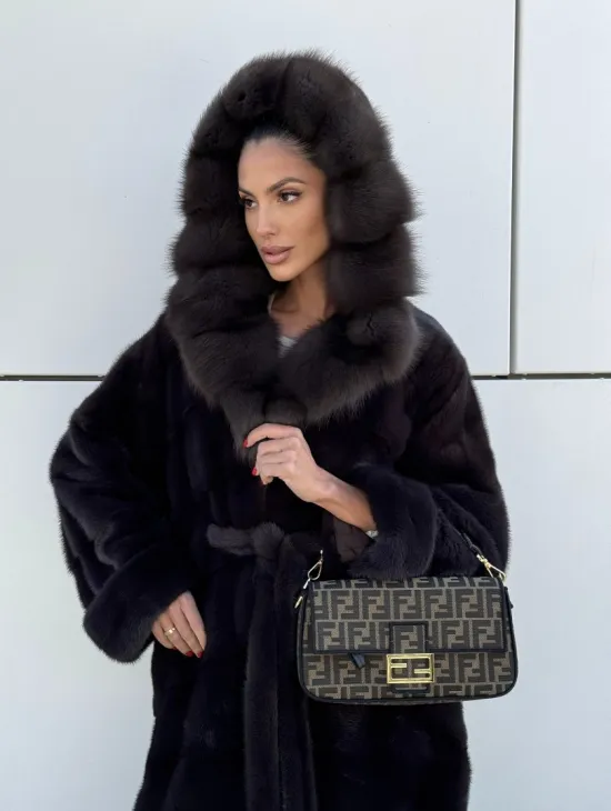 Шуба норковая с капюшоном из меха куница - цвет уголь - фото 7