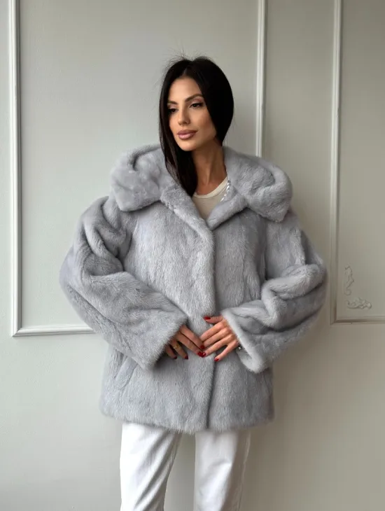 Женский норковый полушубок автоледи с капюшоном из голубой норки - фото 0