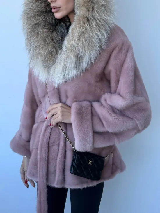 Шуба из норки Pink с капюшоном из меха рыси и манжетами на рукавах - фото 3