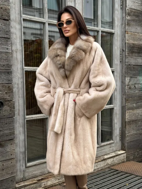 Шуба LUXURY кимоно из норки IVORY с английским воротником из меха куницы - фото 6