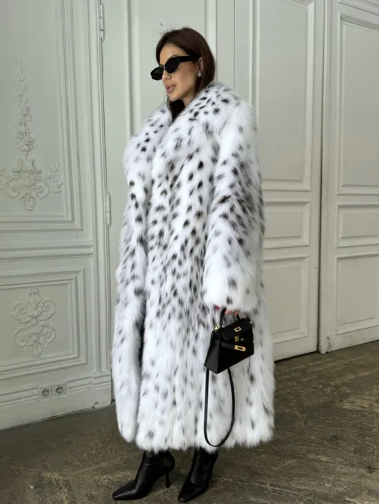 Женское Манто maxi из меха аукционной лисы ( реплика канадской рыси) - фото 4