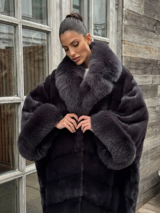 Женская норковая шуба в стиле «Бохо» с отделкой на воротнике и рукавах из меха песца - фото 6