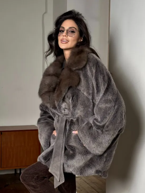 Женский норковый полушубок с воротником из куницы, фасон - летучая мышь - фото 5