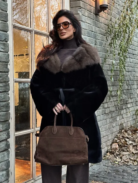 Норковая шуба Blackglama с капюшоном из меха куницы - фото 3