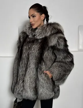 Полушубок из чернобурки с капюшоном цельные пластины - фото 0