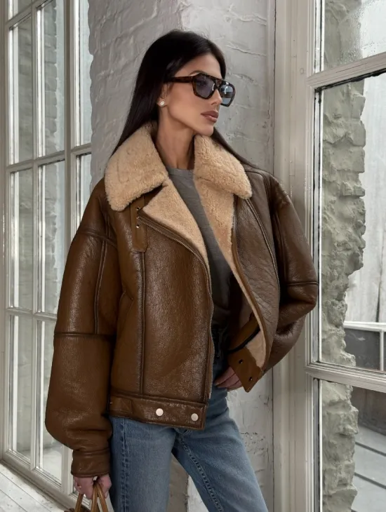 Дубленка женская «Oversize style» со спущенным плечом - цвет виски - фото 3