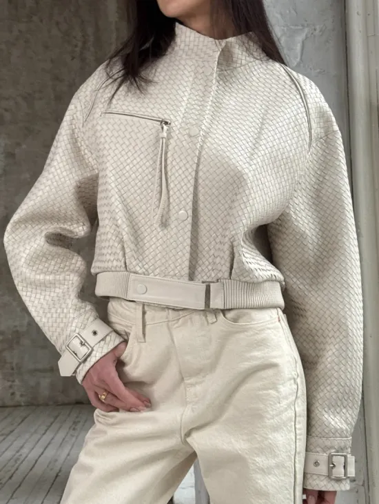 Женская курточка - бомбер из плетеной кожи Ivory - фото 4