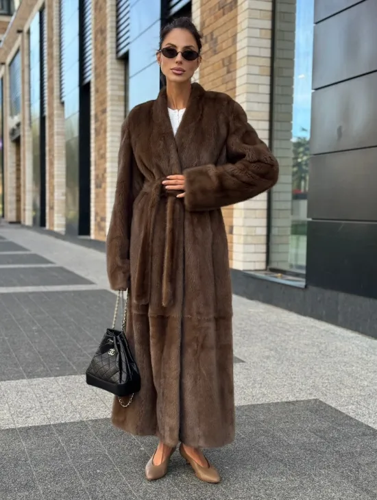 Длинное норковое пальто - шуба в цвете соболь - фото 8