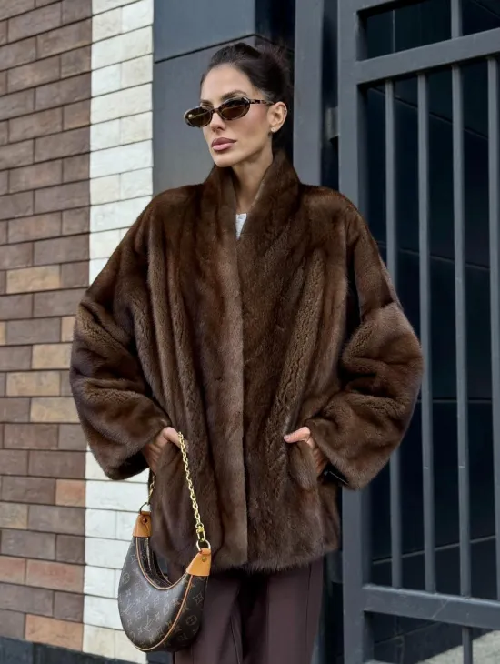 Модная шуба из норки 2025 - фото 8