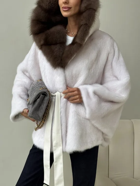 Белый норковый полушубок с куницей -  летучая мышь - фото 3
