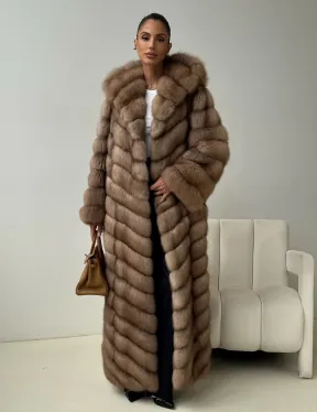 Длинная шуба из меха куницы с капюшоном - фото 7