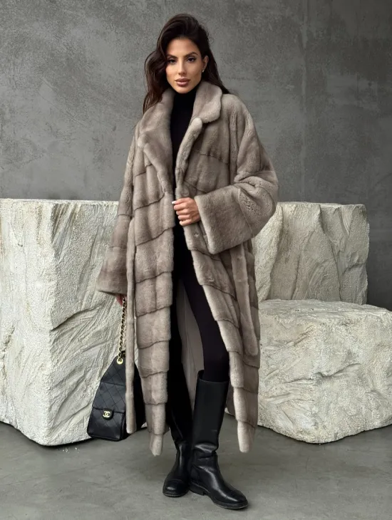 Удлинённая норковая шуба с поясом - фото 5