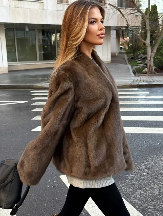 Короткий норковый жакет - цвет соболь - фото 3