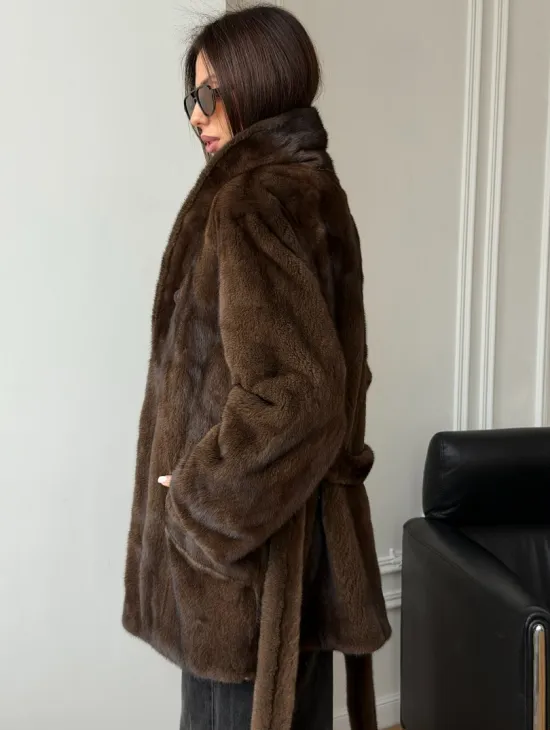Коричневая норковая шуба под пояс - воротник шаль - фото 6