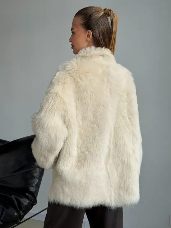 Двухсторонняя дубленка из меха тосканы - фото 8