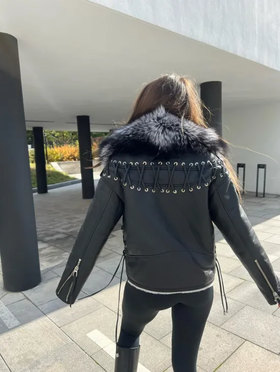 Авиатор из натуральной кожи с воротником из чернобурой лисы - фото 7