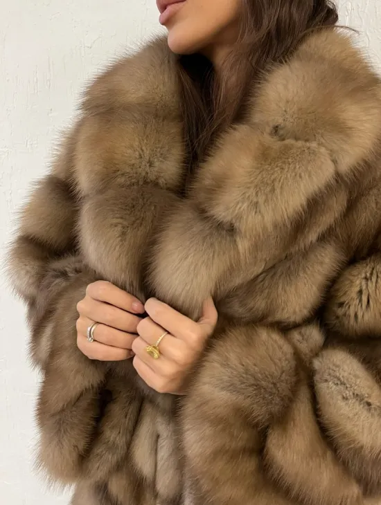 Шуба из меха куницы воротник шаль - фото 1