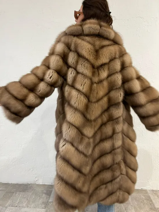 Шуба из меха куницы воротник шаль - фото 3