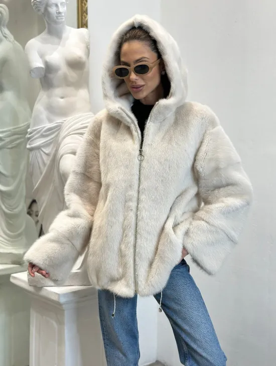 Норковая куртка с капюшоном - цвет ваниль - фото 1