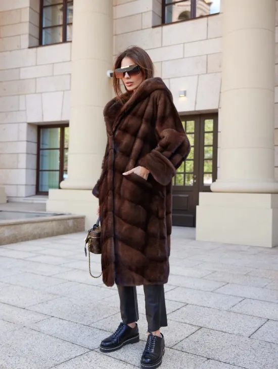 Шуба норковая с капюшоном - цвет соболь - фото 2