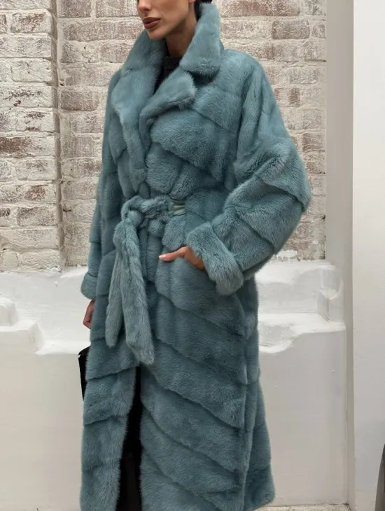 Норковая шуба в цвете TIFFANY - фото 1